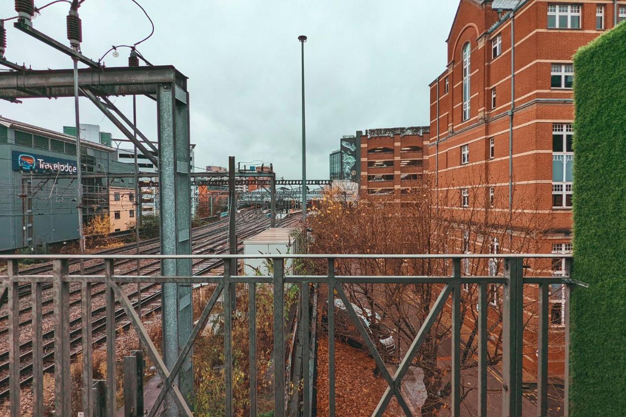 Briggate Hotel Leeds  Exterior photo